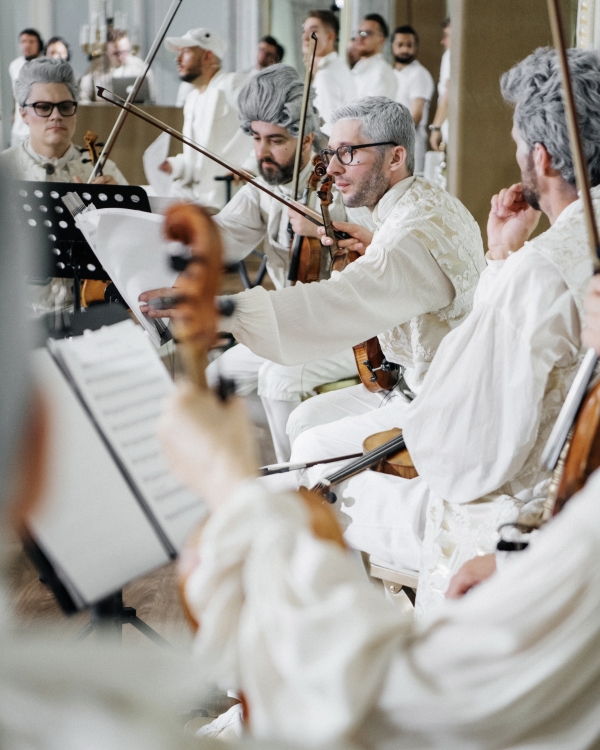 Герои русской классики, полонез и атмосфера съемочной