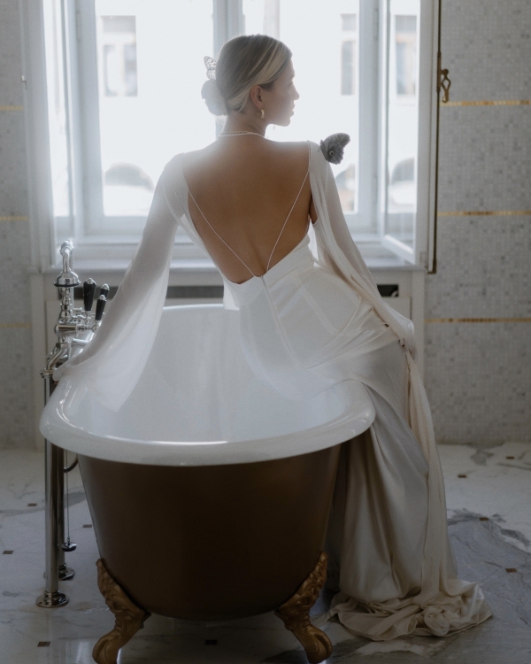 10 свадебных платьев из шелка на любой