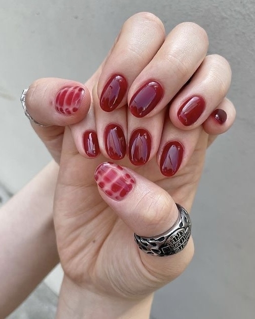 14 идей маникюра ко Дню всех влюбленных