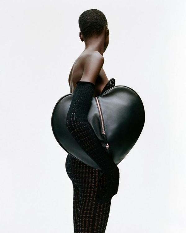 40 идей подарков для нее на День