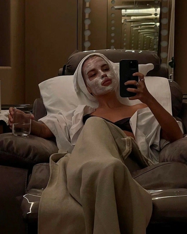 40 идей подарков для нее на День