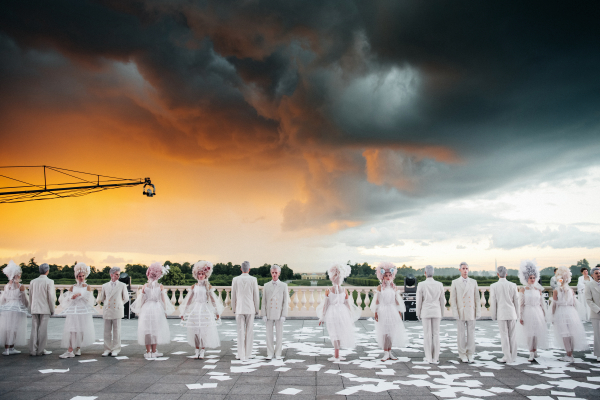 Герои русской классики, полонез и атмосфера съемочной