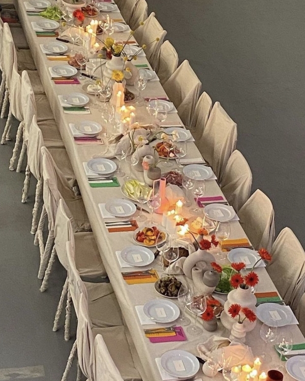 Оформляем свадебный ужин: 7 идей на весну