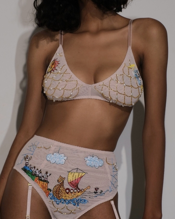 Где искать красивое нижнее белье в Москве?