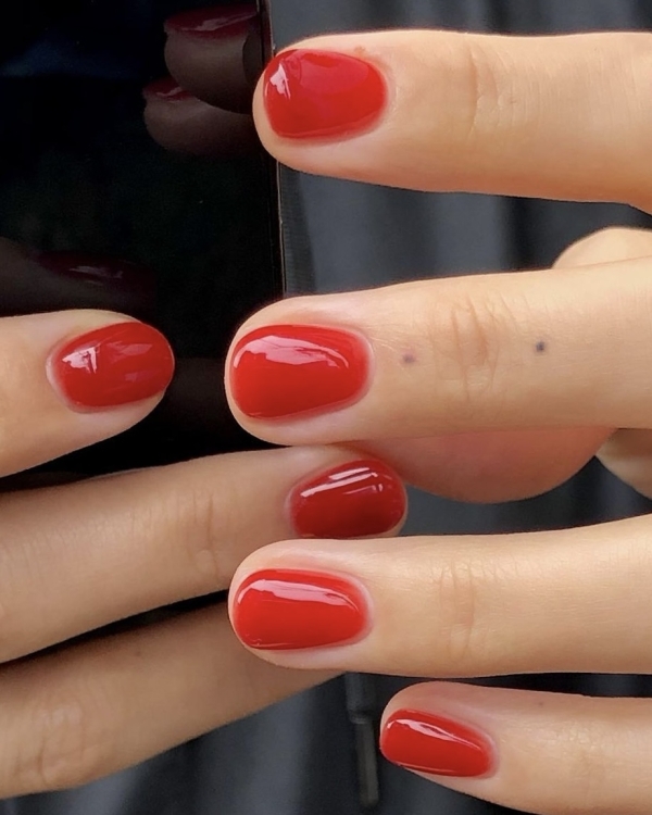 Нарисуй любовь: 20 идей маникюра к 14