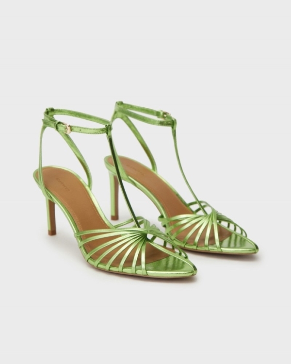 Где купить туфли невесты в Москве?