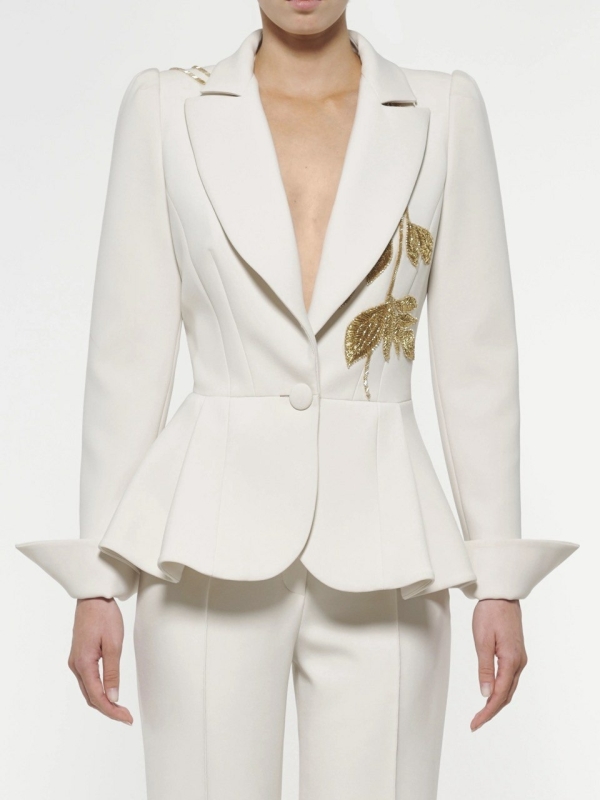 Power Suit — один из главных модных