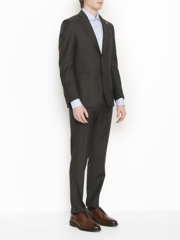 Одеваем жениха. Костюмы, которые можно купить здесь