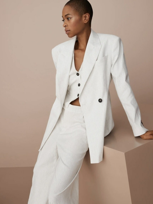 Power Suit — один из главных модных