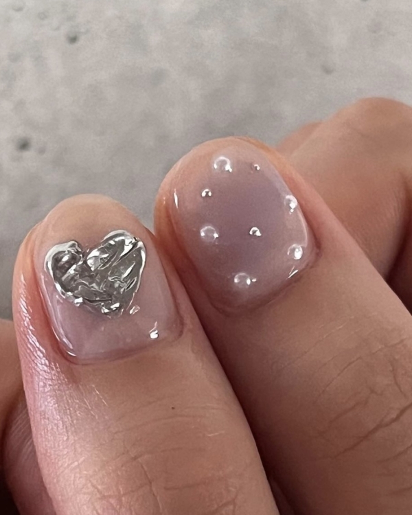 Нарисуй любовь: 20 идей маникюра к 14