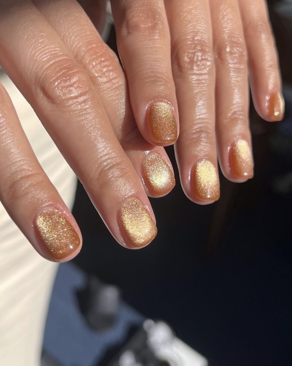 10 трендов весеннего маникюра. Обновляемся к 8