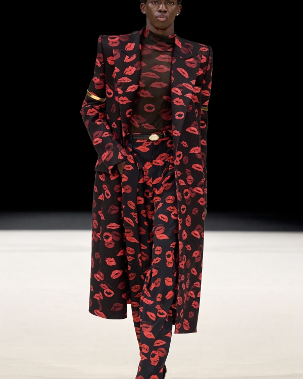 Как выбрать актуальный мужской образ на мероприятие?