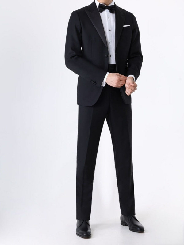 Одеваем жениха. Костюмы, которые можно купить здесь