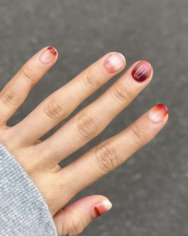 Нарисуй любовь: 20 идей маникюра к 14