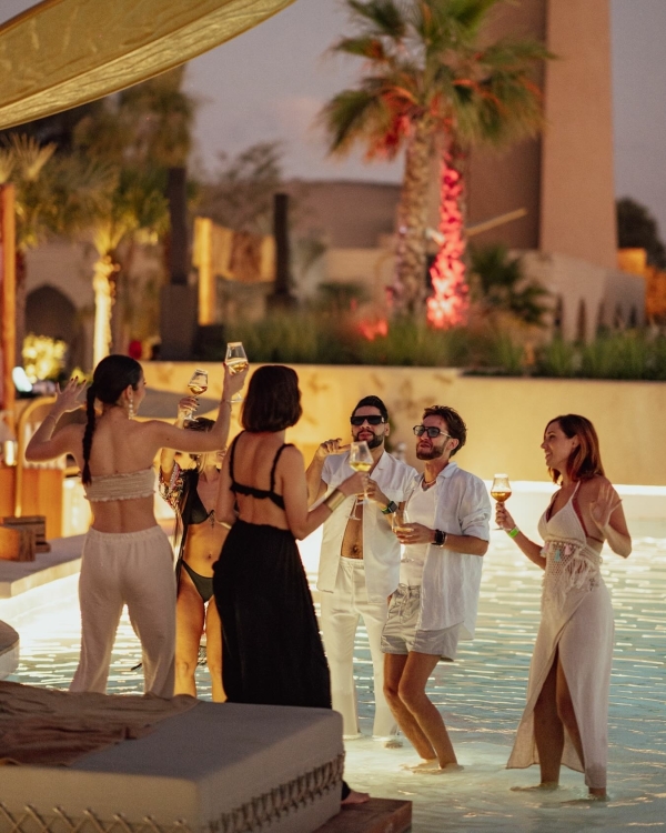 Свадьба среди дюн — не мираж, а реальность.