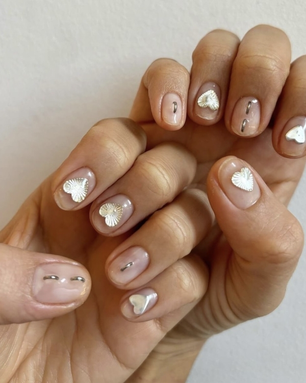 Нарисуй любовь: 20 идей маникюра к 14