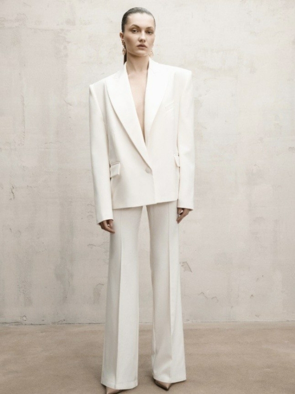 Power Suit — один из главных модных