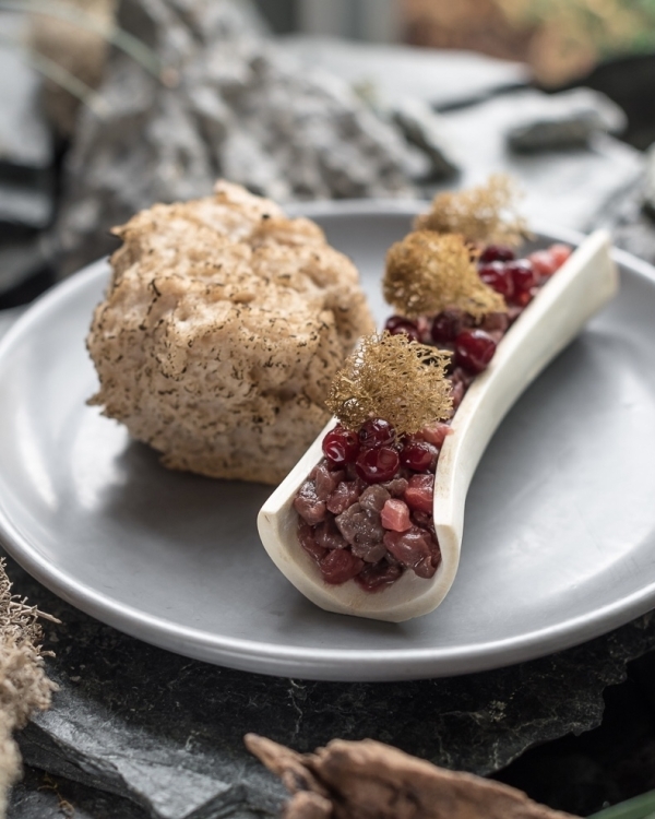 «Дикий ужин» в заснеженном лесу на 23