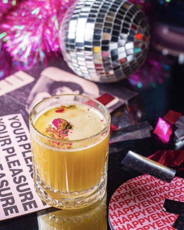 Китайский новый год на «Усачевском», гараж-винтаж в