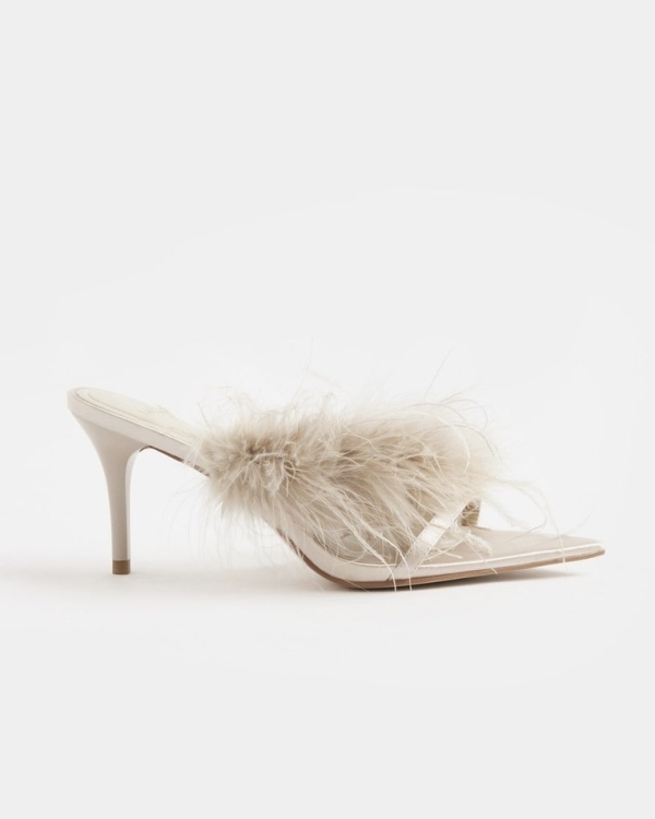 Где купить туфли невесты в Москве?