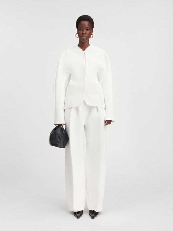 Power Suit — один из главных модных