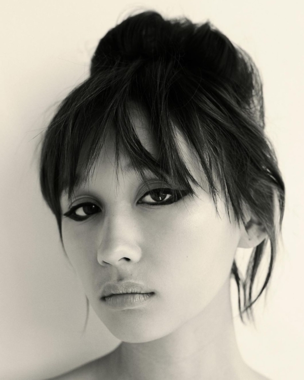 Свадебные прически на длинные волосы в 2025