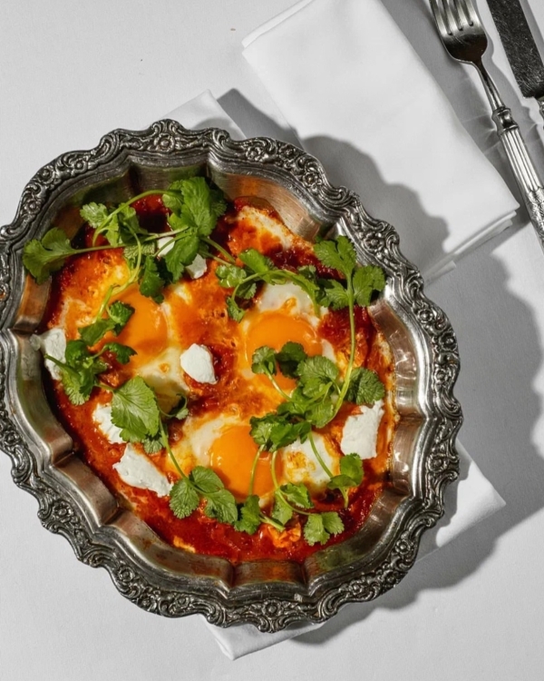 Святой Валентин во Flaner, разноцветная Вселенная в