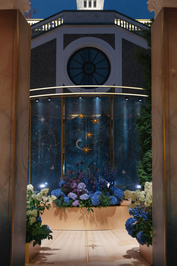 Декораторы ABOUT YOU