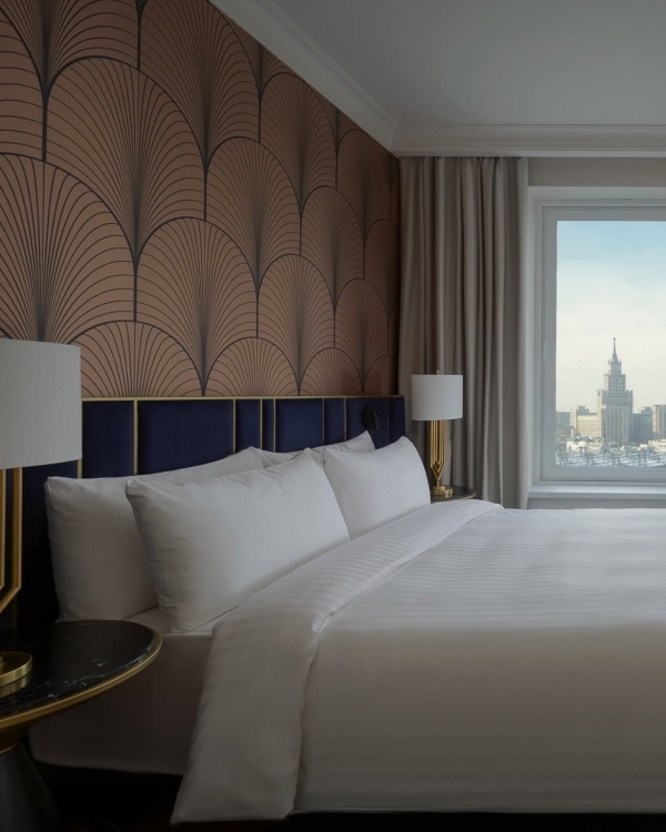 Празднуем любовь! Лучшие предложения отелей Москвы на