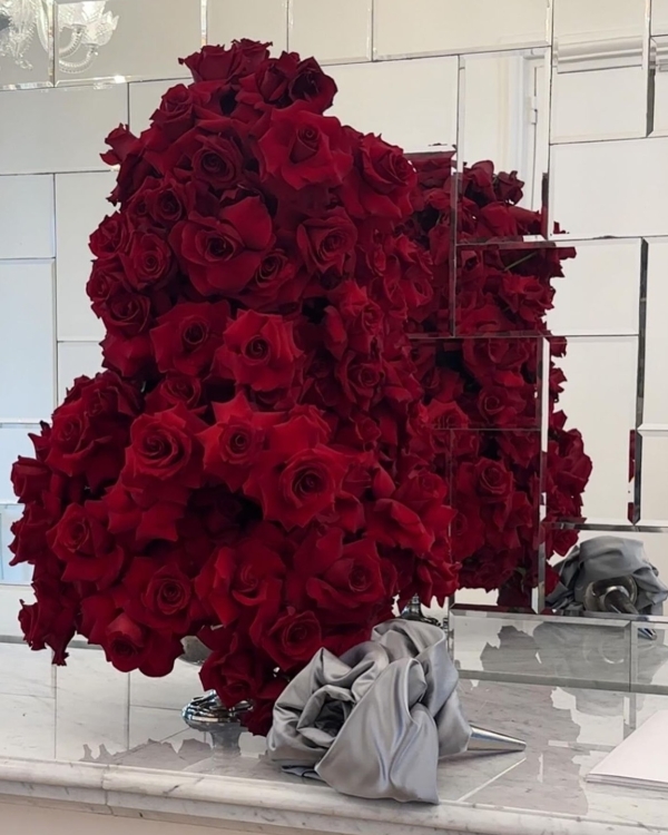 5 креативных студий, которые делают сет-дизайн ужинов