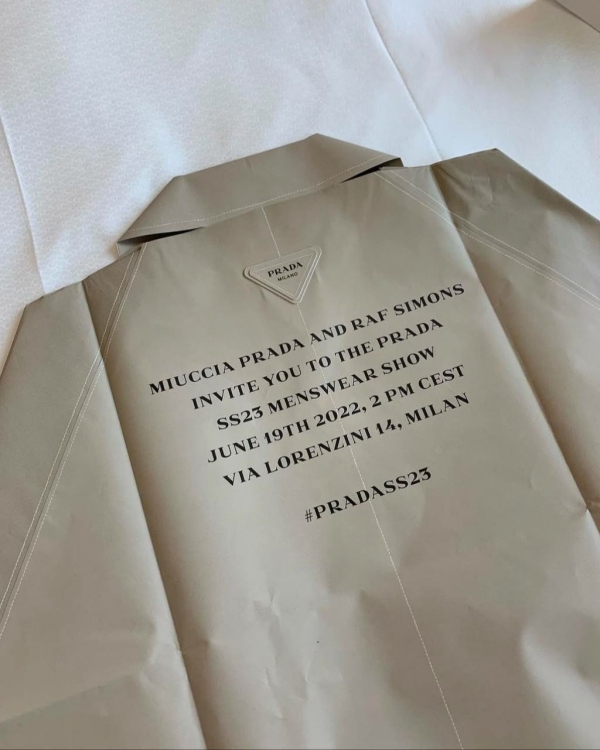 Как приглашают на свои мероприятия модные бренды?