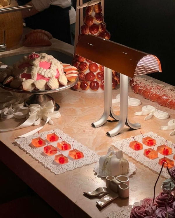 Модные и актуальные идеи оформления десертов от