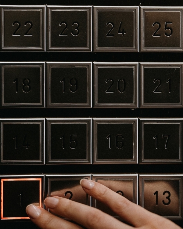 Повторять опасно! Ошибки этикета, которые совершают родители