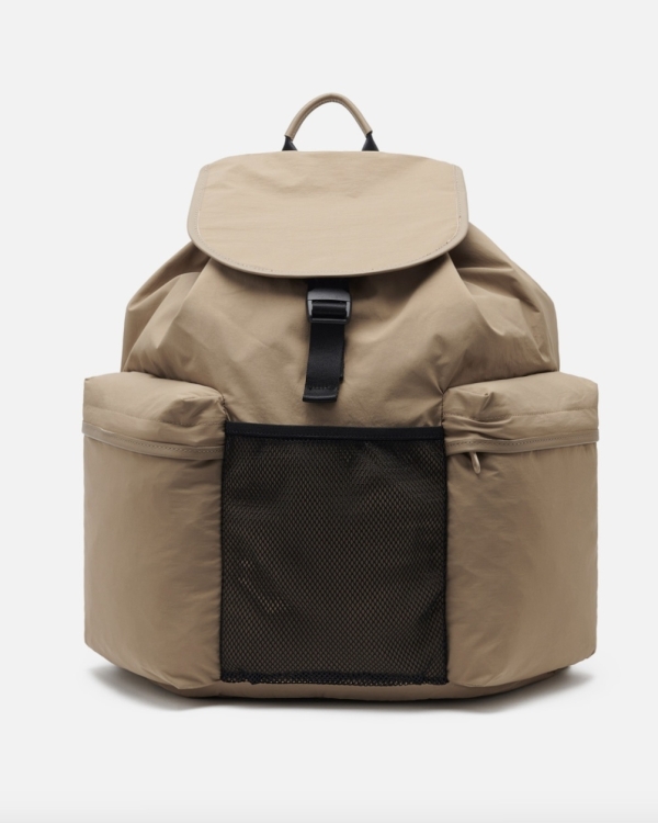 Пахнет мужчиной: идеи подарков любимому на 23