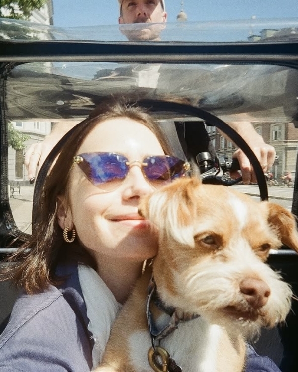 Лили Коллинз впервые стала мамой