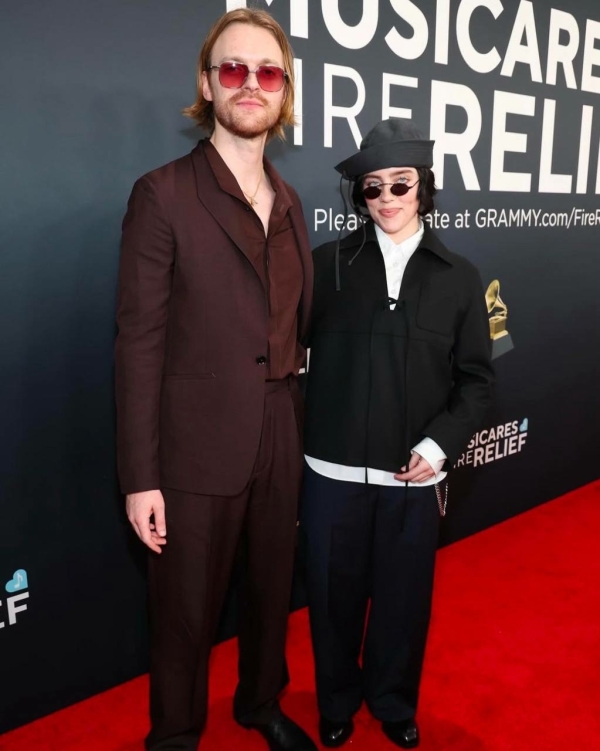 Рассматриваем лучшие образы звезд и список победителей