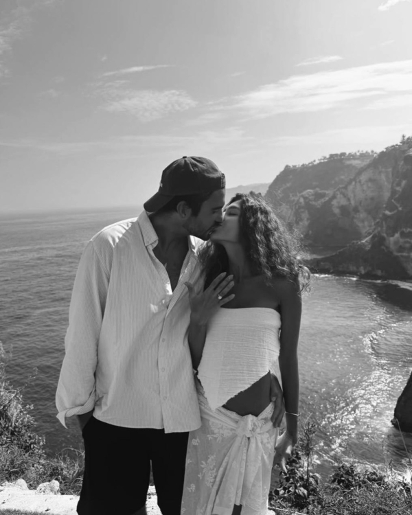 Предложение на краю земли: Анфиса Ибадова выходит