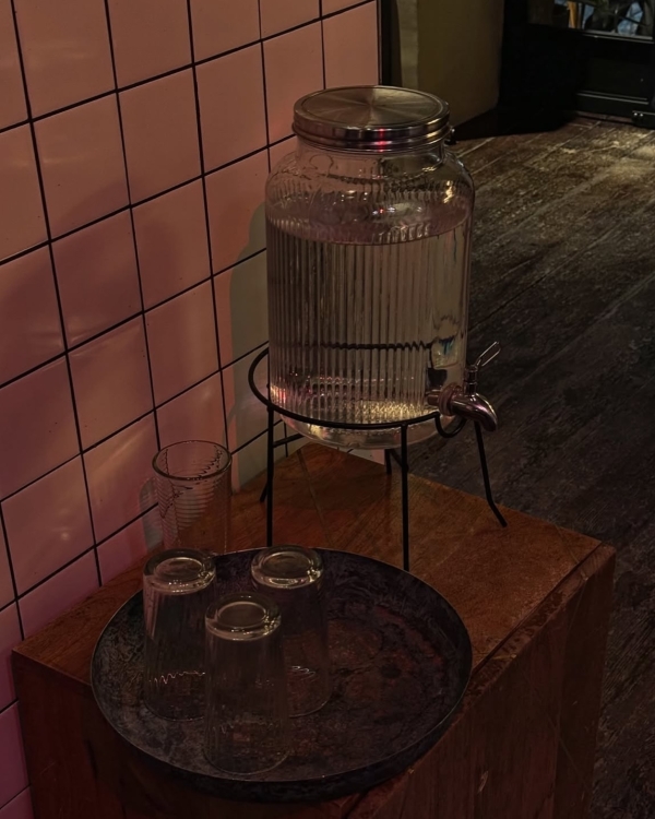 Баба с лимончелло в Piu Piu, поэтика