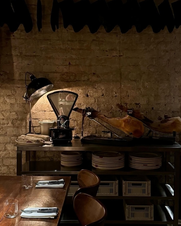 Репетиция весны в ботаническом саду, «Любовь в