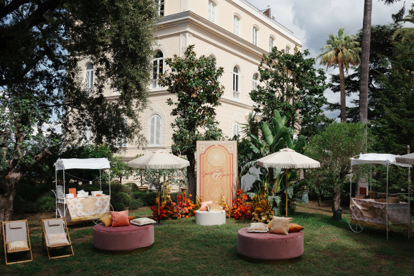 Декораторы ABOUT YOU