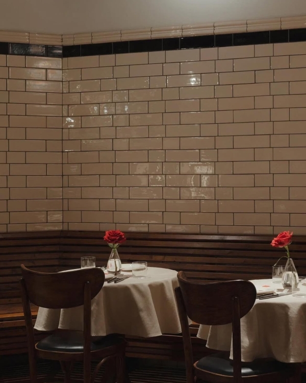 Репетиция весны в ботаническом саду, «Любовь в