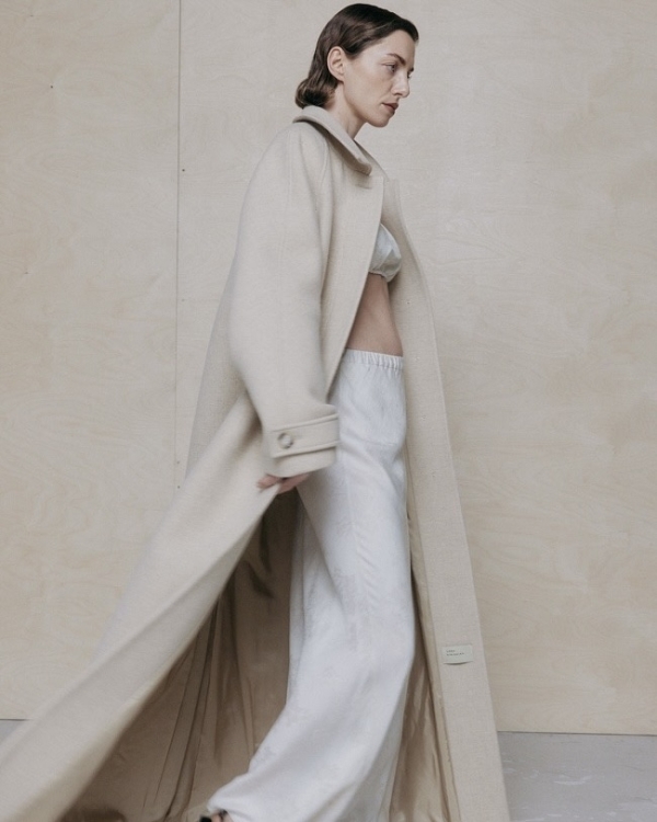 Показываем 20 модных пальто, которые выигрышно дополнят