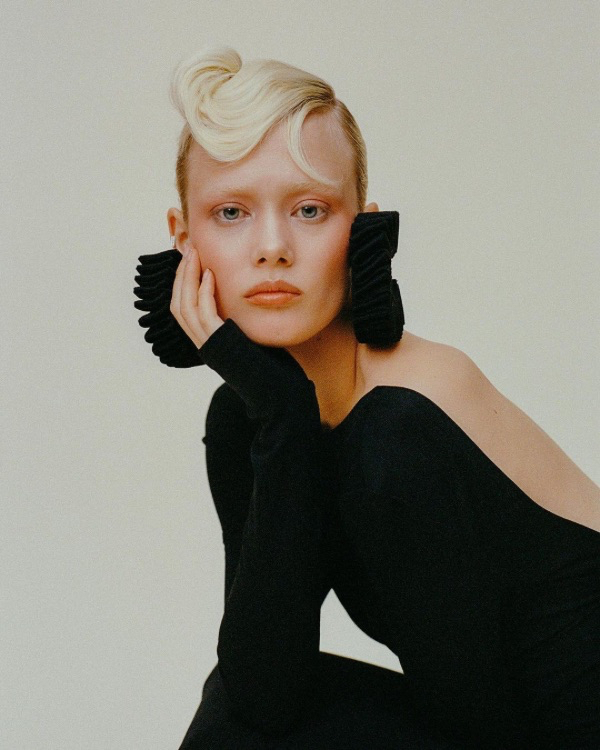 Выбираем актуальную прическу невесты 2025: объем 90-х,