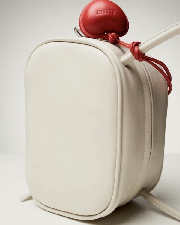 Язык любви — сумки. Показываем такие, которые