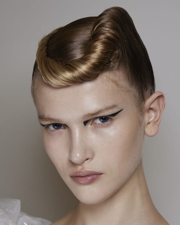 Свадебные прически на короткие волосы 2025. Какую