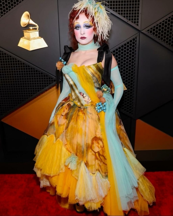 Рассматриваем лучшие образы звезд и список победителей