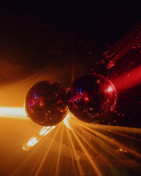 Баба с лимончелло в Piu Piu, поэтика