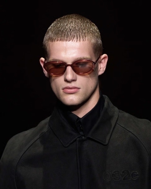 Каков жених! 5 актуальных мужских причесок 2025