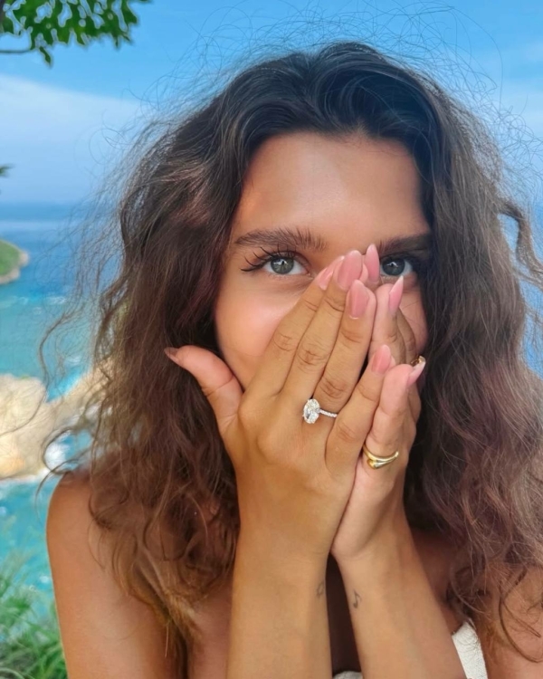 Предложение на краю земли: Анфиса Ибадова выходит