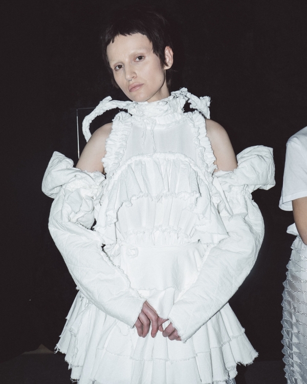 Где купить перчатки для свадебного образа?